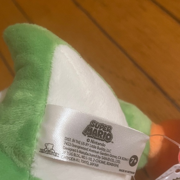 Yoshi Stuffed Plush NEW: Mario All Star Coll Walmart Comic con 2025 Made Vietnam - Picture 10 of 10